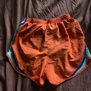 Nike shorts,brand new, and not use.